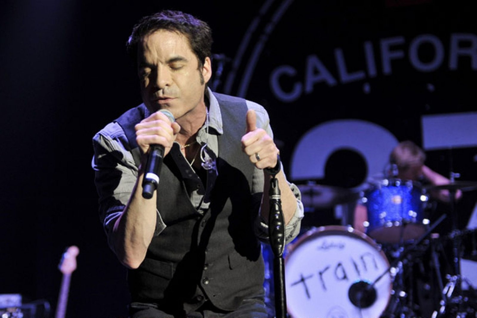 Train Thursday 3rd May 2012  HMV Apollo, Hammersmith, London