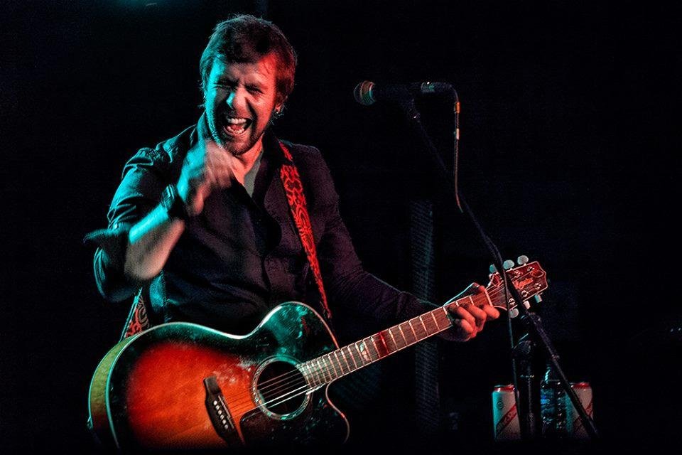 Tony Wright of Terrorvision – Stop The Presses!