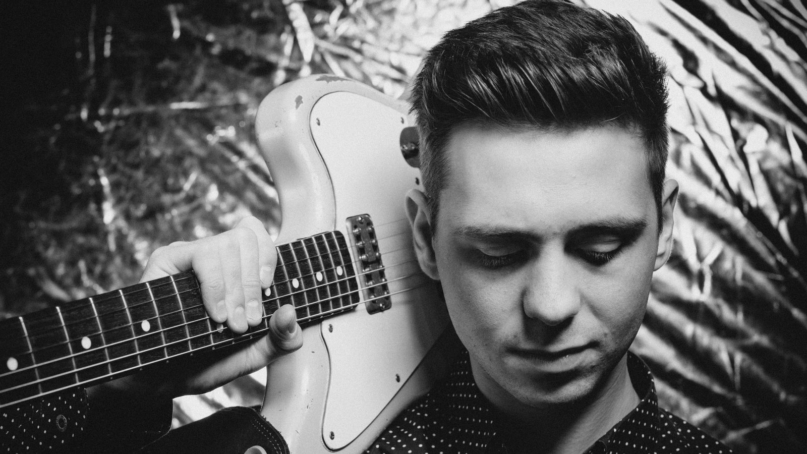 Laurence Jones Announces April 2017 UK Tour