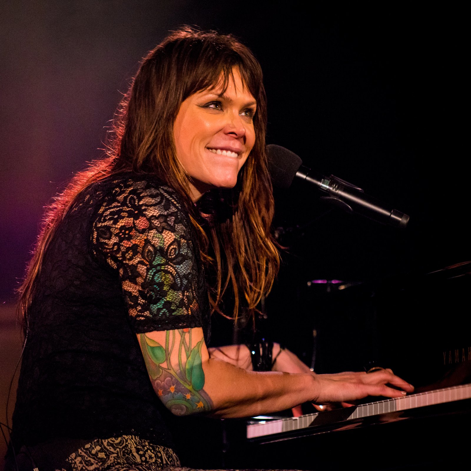 Beth Hart Announces Autumn 2017 Solo UK Tour