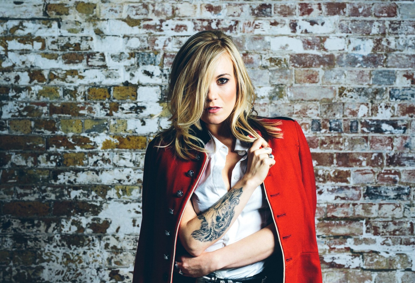 Mollie Marriott Releases New Lyric Video