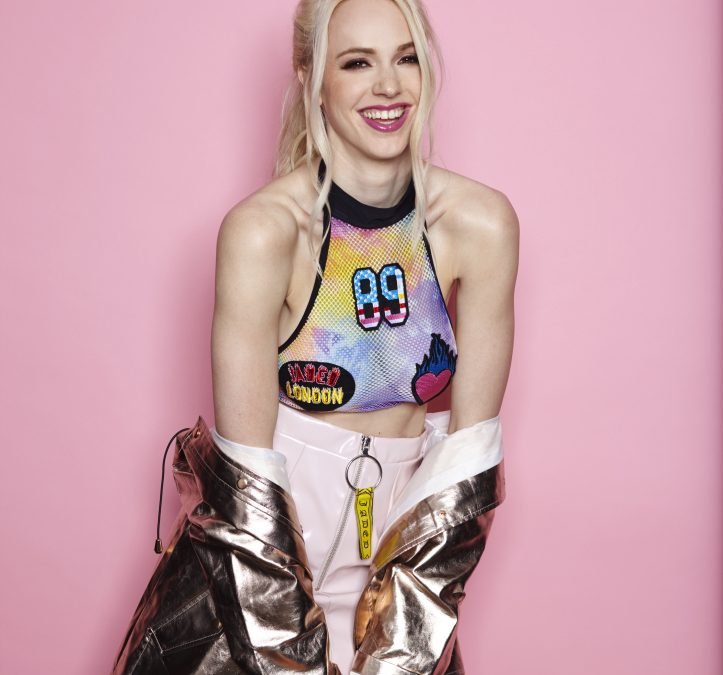 Liv Austen – Window Shopping (Single)