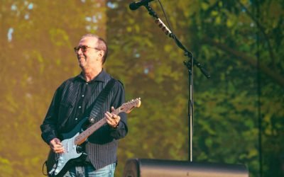 Eric Clapton Announces New Christmas Album