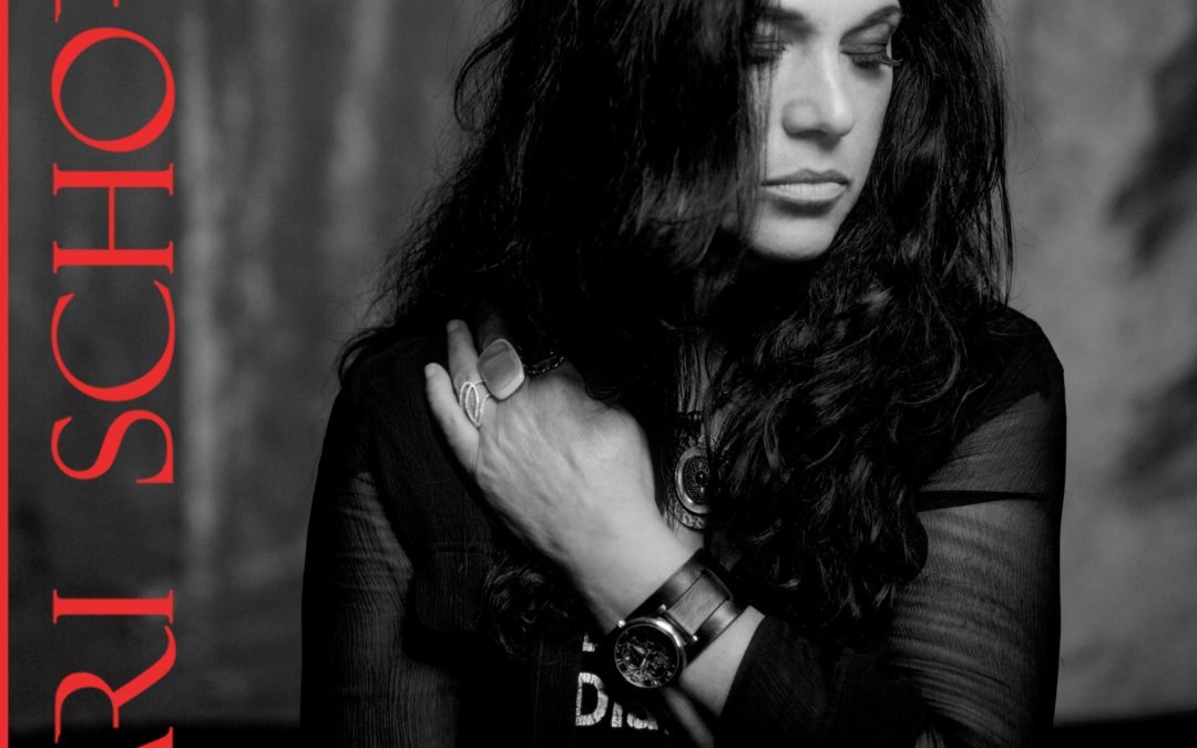 Sari Schorr – Never Say Never