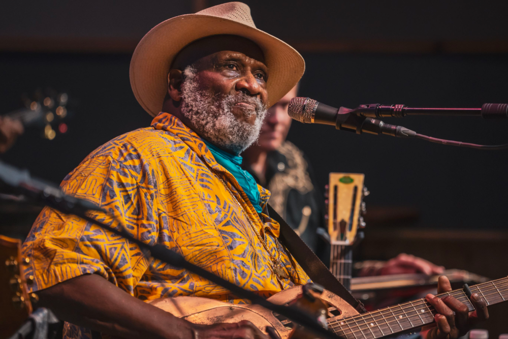 Taj Mahal Announces New Album