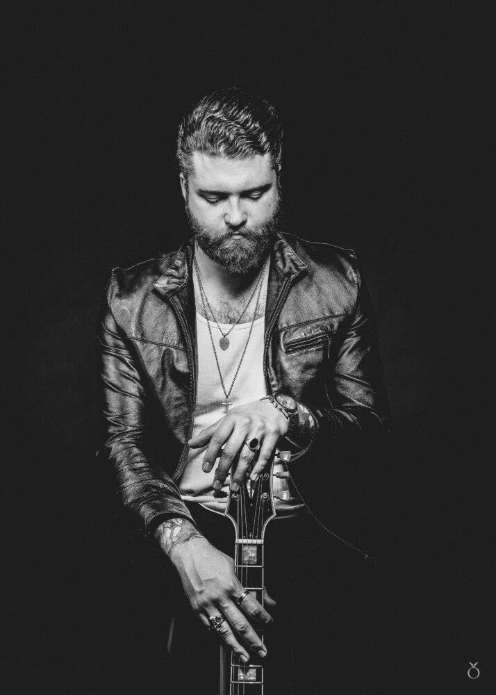 Ross Harding Announces ‘A Thousand Snakes Deluxe Version’ Single and UK Live Dates for 2024/2025