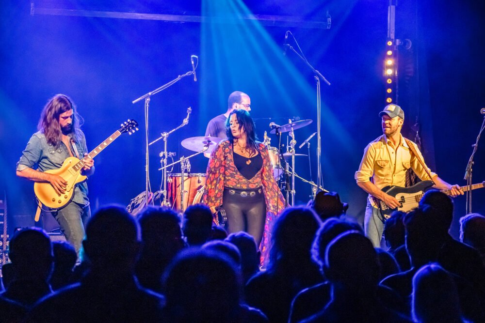 Caitlin Krisko & The Broadcast Talk New ‘Blueprints’ EP, 2024 UK Tour And More