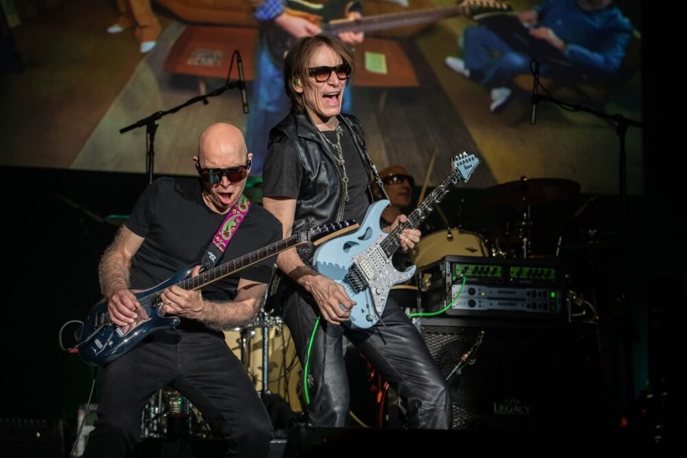 SATCHVAI BAND featuring Joe Satriani & Steve Vai announce “Surfing With The Hydra” June 2025 UK Tour